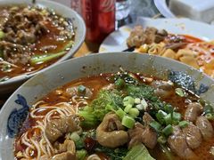 -丁丁猫重庆小面(徐州路店)