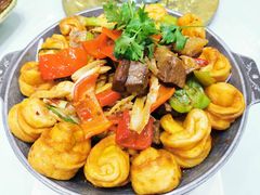 -三江源美食城