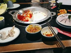 -井格重庆火锅(西直门凯德Mall店)
