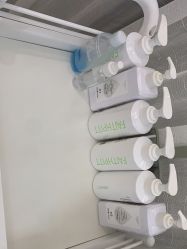 -凡碧诗毛孔清洁收细