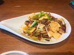 -云海肴·汽锅鸡·云南菜(天山百盛优客店)