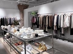 -洪小鹏生活美学馆(领SHOW天地店)