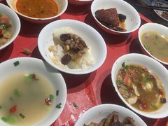 -蓝田九大碗民俗食府(蓝田店)