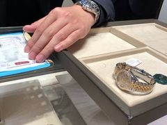 -亨得利钟表商店