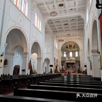 一周的工作结束后去教堂散散心真的很不错，卸下铠甲