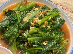 鲮鱼炒麦菜-飨赫驾瓦罐烤鸡(佛岗店)