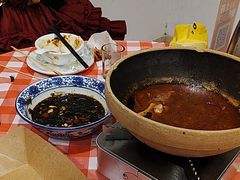 -罗霸蛮老岳阳大排档·鲜货烧烤·土吊子煨砂锅烧菜