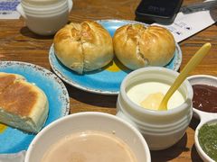 -蒙亨·阿木图赛(乌兰察布天恒广场店)