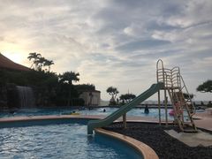 -Rizzan Sea Park Hotel Tancha Bay室内游泳池