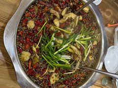 -乡土特色.冷锅鱼.牦牛肉汤锅