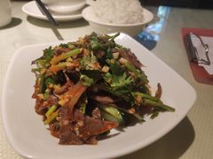 凉拌卤香牛肉-佬湘楼(越秀城市广场店)