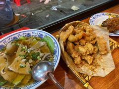 -爆炸头阿姨小四川正宗川味小吃(无任何分店)