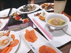 -四海一家自助餐(益田假日广场店)