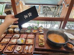 -银米·云南传统过桥米线(双廊黑金冠店)