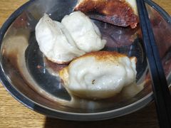 -黄阿姨锅贴大王(万航渡路店)