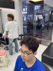 -乾健·烫染·接发SALON