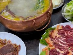 -三锅莊·牦牛肉火锅·香格里拉特色藏餐宴请餐厅(昆明创始店)