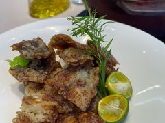 茉莉花爆汁九肚鱼-香山湖渔家大院