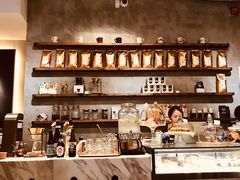 门面-The Coffee Academïcs(铜锣湾店)