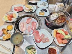 -金滏山·烤肉海鲜火锅自助(襄阳万达店)