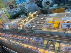 -鲍师傅糕点(江苏路店)