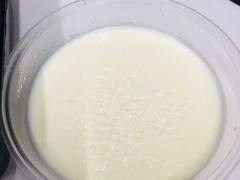 -赵记传承特色牛奶甜品(泉城广场店)