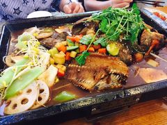 -鲁小三·大骨自助(金山总店)