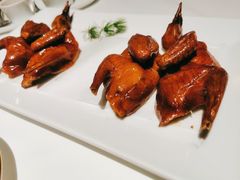 脆皮乳鸽-新荣记(BFC外滩金融中心店)