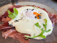 西班牙风干和牛、流心蛋配土豆泥-Apollo·西班牙小酒馆(安福路店)