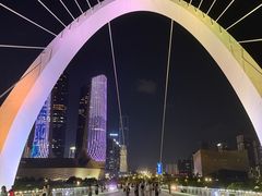 -南京眼步行桥