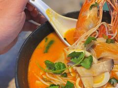 酸辣冬阴功海鲜汤檬粉-美奈小馆·东南亚菜(福田星河COCO Park店)