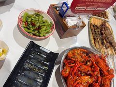 -琥珀老六龙虾(四里河店)