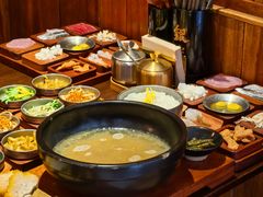 -银米·云南传统过桥米线(双廊黑金冠店)