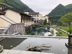 -英德宝晶宫天鹅湖茶语温泉