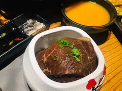 雪花坛肉-黑牛の店·和牛烧肉(大悦城店)