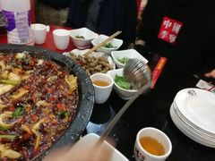 -烧哥美蛙肥肠鱼火锅·十五年社区店