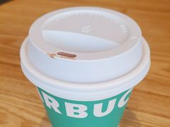 -星巴克(北京枫尚奥莱店)