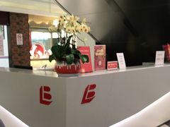 -百联临沂购物中心(临沂路店)
