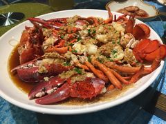 波龙-宝燕海货工场(长江国际店)