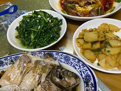 -芦茨金富饭庄·25年老字号·专做稻草鸡