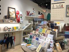 -诚品(信义店)