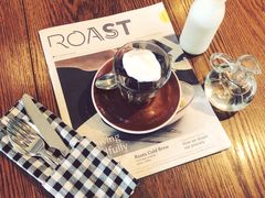 -ROAST coffee & eatery