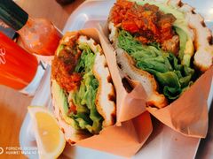 -Catch Bagel(芳草地店)