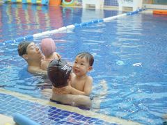 -戊辰亲子游泳俱乐部