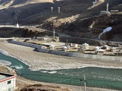 -比如骷髅墙景区