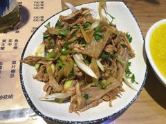 葱拌拆骨肉-味窑餐厅