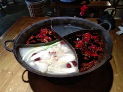-白乐天毛肚火锅馆(南滨路店)