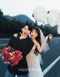 -雪中彩影婚纱摄影·微光艺术中心