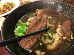 -尊品原汁牛肉面
