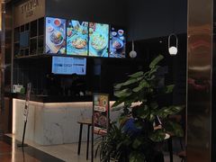 -POKEE VIA&Brunch·维娅(重庆来福士店)
